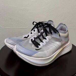 Nike Women's Zoom Fly Be True (Size 5.5)